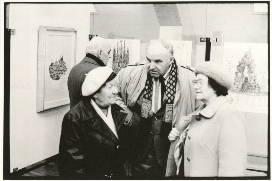 Zleva Jana Kainarová, Miloslav Doležel s manželkou